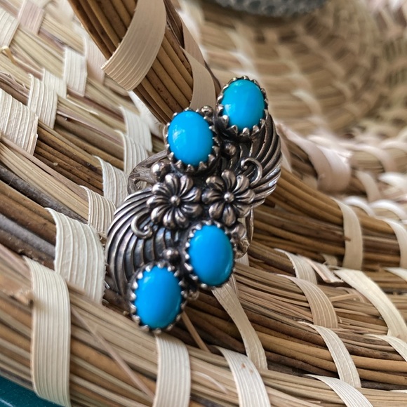 Heavy Turquoise Ring - Picture 9 of 10